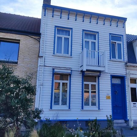 Jolie Maison En Bois Authentique Dunkirk Extérieur photo